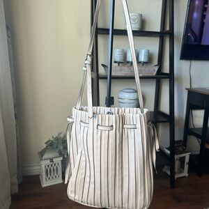 Zara Cream Pleated Shoulder Bag